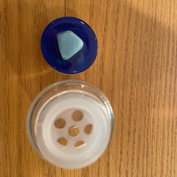 Spice jar with resin art and crystal - Picture 3 of 3